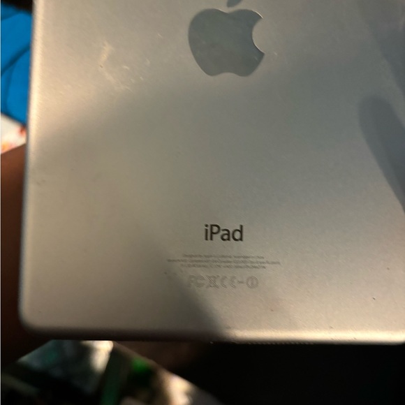 iPad mini - Picture 3 of 9